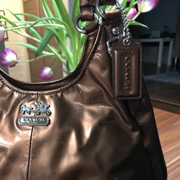 Vintage Coach Maggie Bag in Copper Patent Leather - Picture 5 of 8